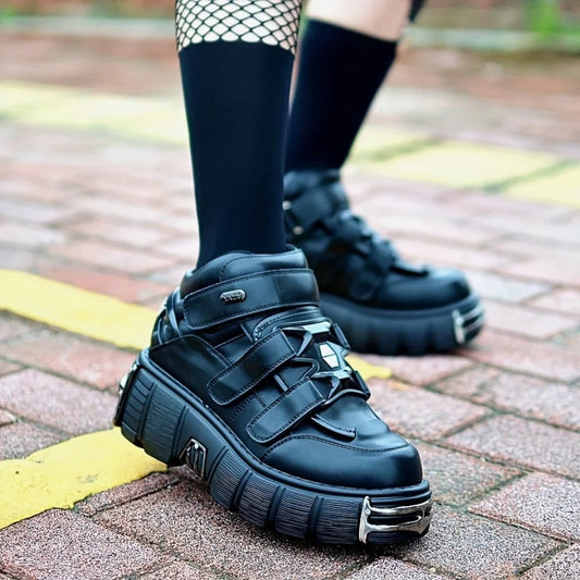 Women Gothic Chunky Heel Platform Sneakers With Metal Decoration Hook Loop
